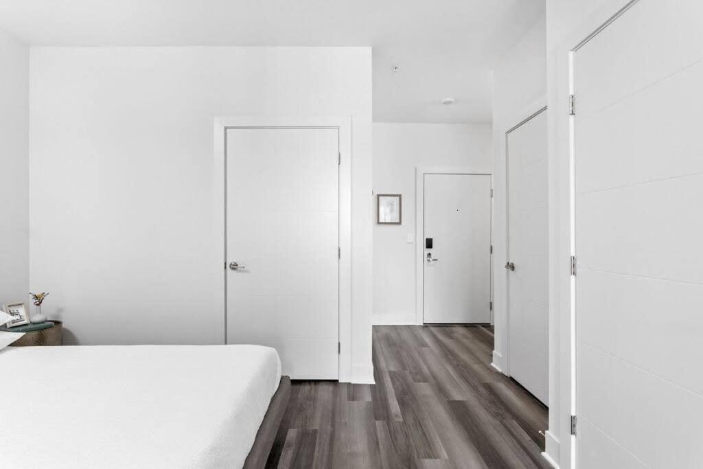 Mid-Century Modern Studio Cozysuites Downtown Indianapolis Exterior foto